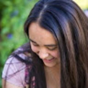 Meet your Posher, Stefany